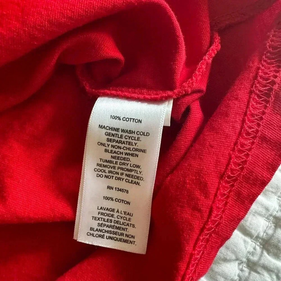 Vineyard Vines Tee Shirt XL Merry Christmas Santa Whale Red - Picture 9 of 9